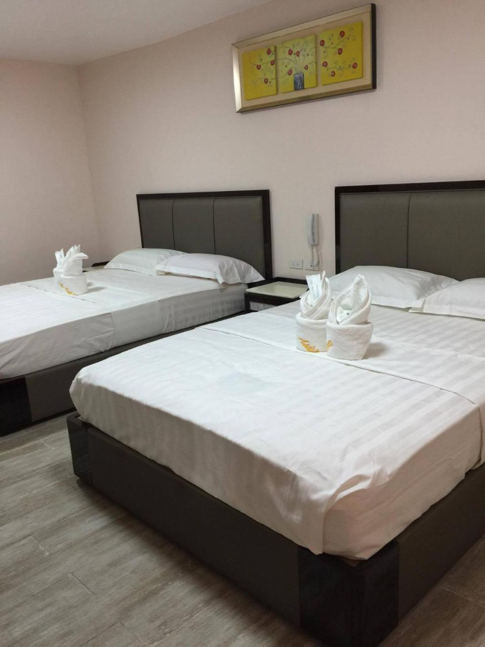 Meaco Royal Hotel - Lipa Lipa City Zewnętrze zdjęcie