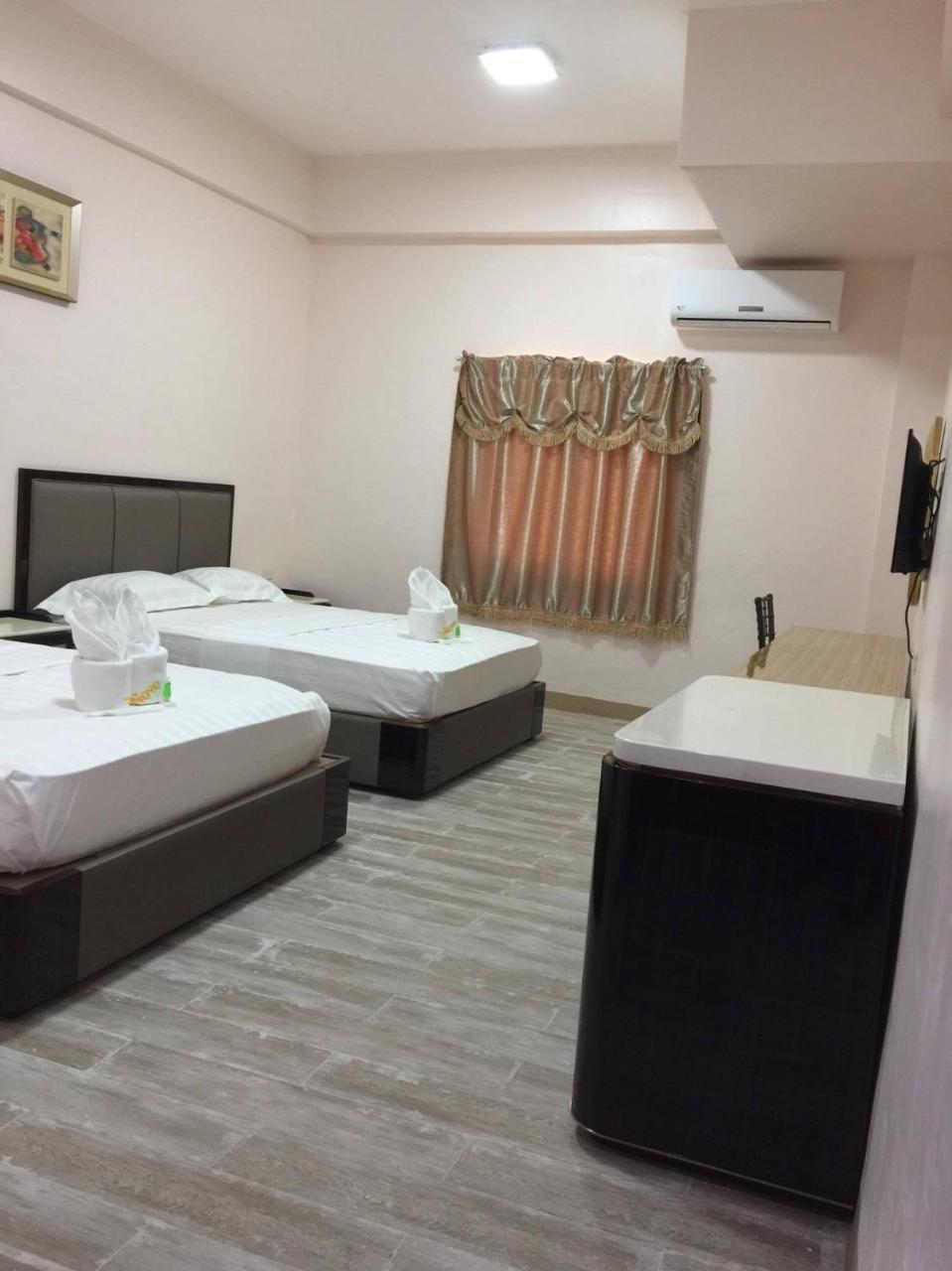 Meaco Royal Hotel - Lipa Lipa City Zewnętrze zdjęcie