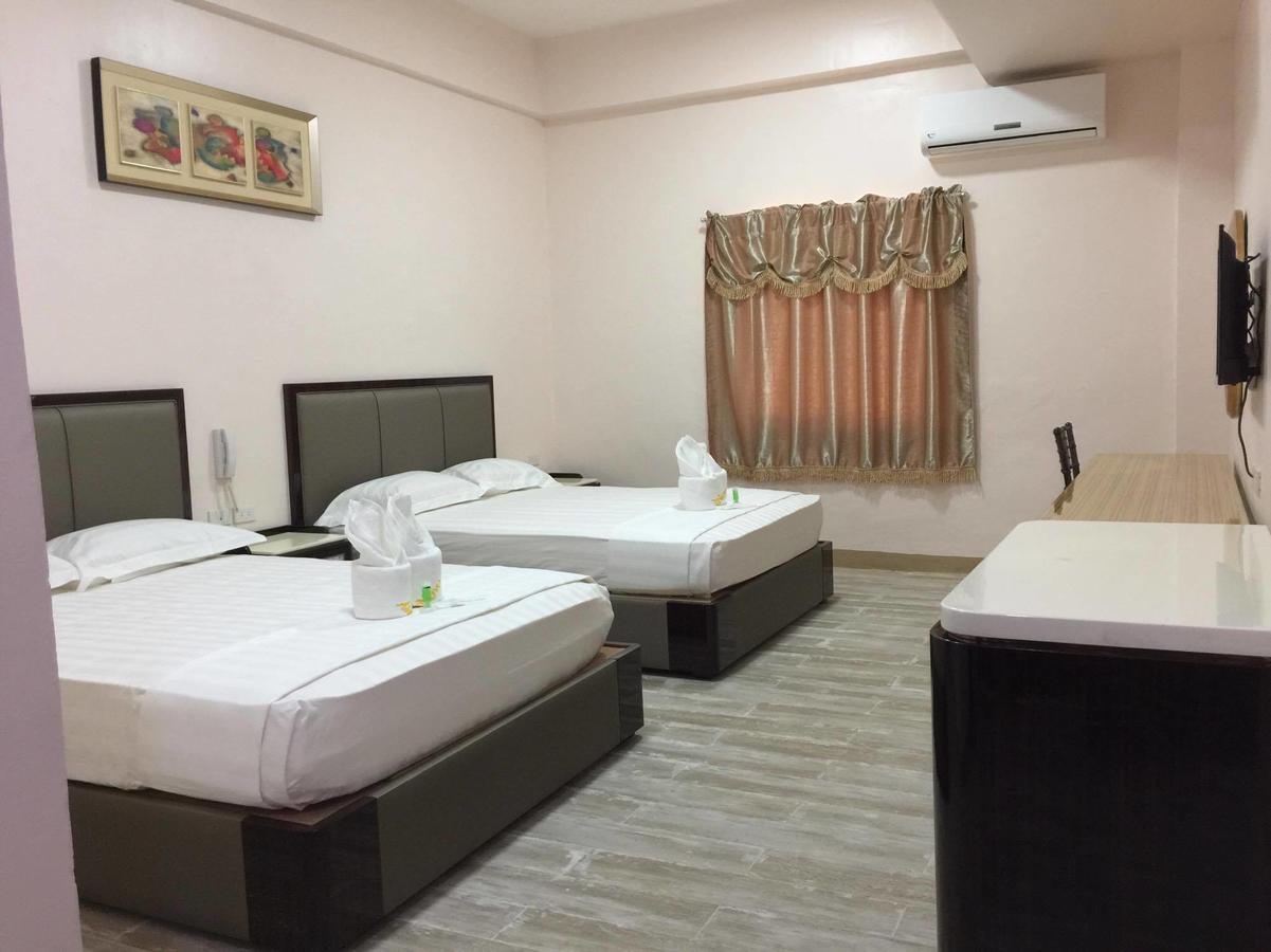 Meaco Royal Hotel - Lipa Lipa City Zewnętrze zdjęcie